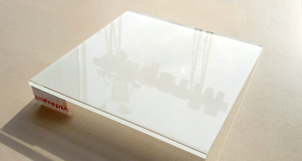 okna_rehau_steklo_satin